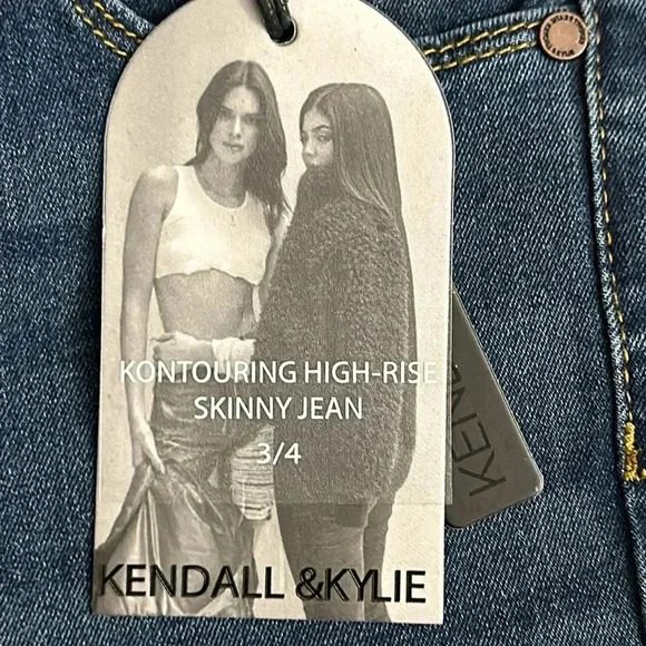 Kendall & Kylie Jeans - Picture 3 of 9